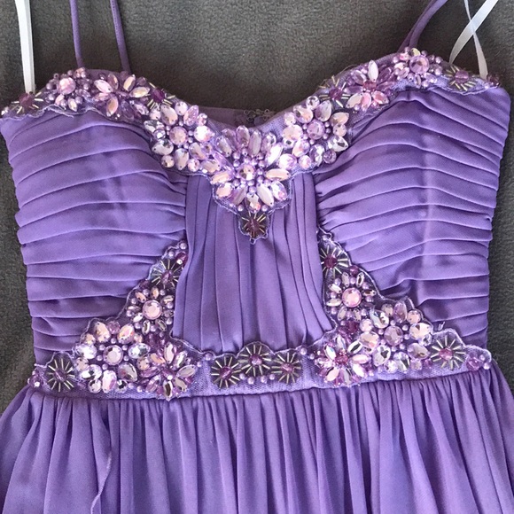 Prom dress - Picture 2 of 2